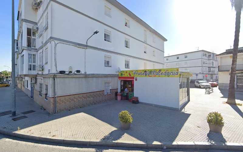 Fotografia tomada fuera de Panadería Niño de Oro Barriada del Carmen - Panadería en Sanlúcar de Barrameda, Cádiz