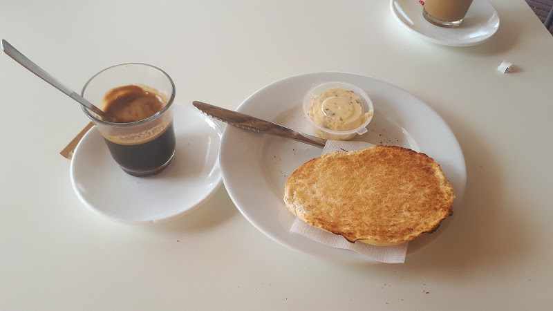 Fotografia tomada fuera de Cafetería Puerto Luz. Hnos. Orcha Valle - cafeterías en Sanlúcar de Barrameda, Cádiz