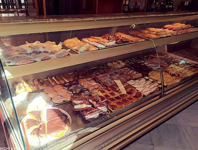 Fotografia tomada fuera de Pastelería Tartessos, S.L. - Pastelería en Sanlúcar de Barrameda, Cádiz