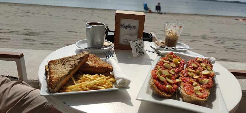 Fotografia tomada fuera de Magallanes bar cafetería - restaurantes en San Pedro del Pinatar, Murcia