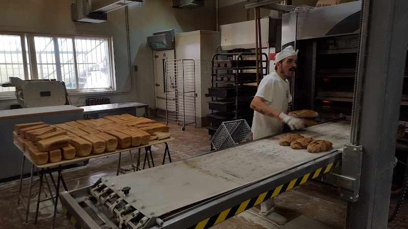 Fotografia tomada fuera de Obrador Confiteria Asturias - Panadería en León, León
