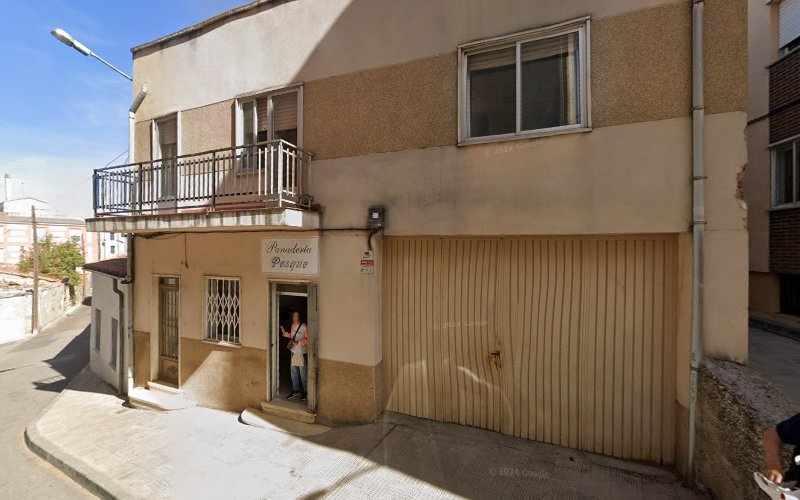 Fotografia tomada fuera de Panadería Pesque - Panadería en Alba de Tormes, Salamanca