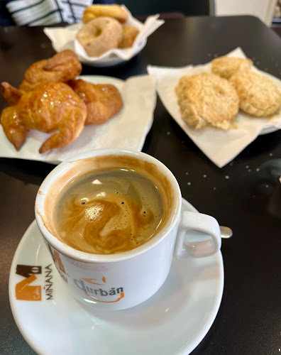 Fotografia tomada fuera de El Forn D'Estela - Panadería en Valencia, Valencia