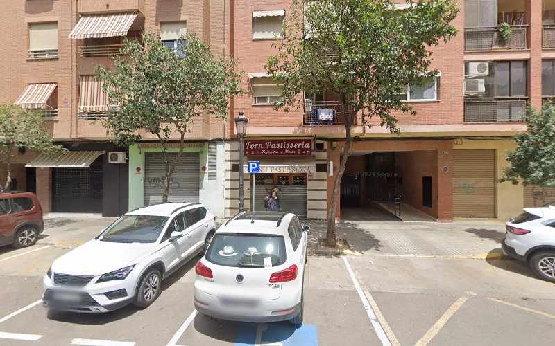 Fotografia tomada fuera de Horno Tradicional Y Artesano Cócera - Panadería en Valencia, Valencia