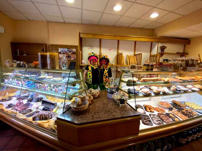 Fotografia tomada fuera de Forn-Pastisseria Sant Miquel - Forn de pa en Tarragona, Tarragona