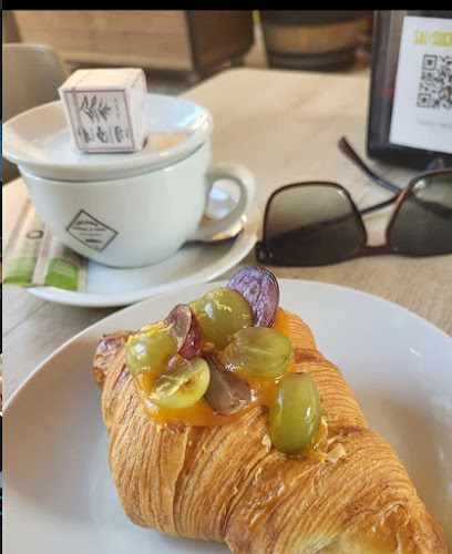 Fotografia tomada fuera de Cal Jan - Pastisseria en Tarragona, Tarragona