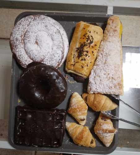 Fotografia tomada fuera de Panadería Tineta - Panadería en Estadilla, Huesca
