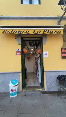 Fotografia tomada fuera de Multitienda estanco la plaza - Estanco en Tacoronte, Santa Cruz de Tenerife
