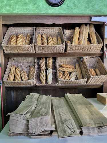 Fotografia tomada fuera de Panadería Repostería la Oka - Panadería en Oyón-Oion, Álava