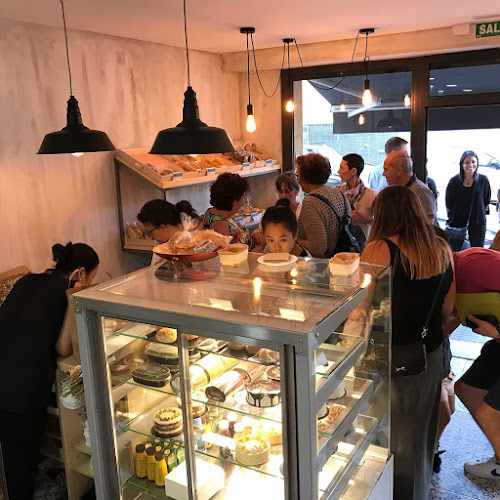 Fotografia tomada fuera de Pastisseria Artesana MYKOCO - Pastisseria en Granollers, Barcelona