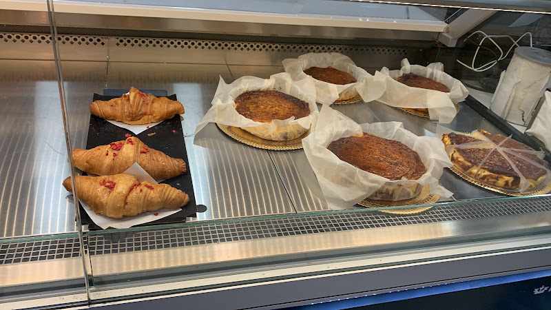 Fotografia tomada fuera de Pastisseria Croissanteria Neus - Pastelería en L'Ametlla de Mar, Tarragona