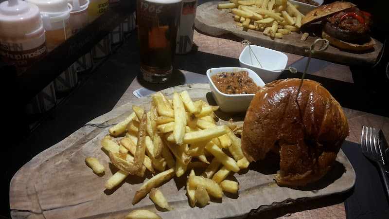 Fotografia tomada fuera de Cafetería Frontón Roma - cafeterías en Jiménez de Jamuz, León