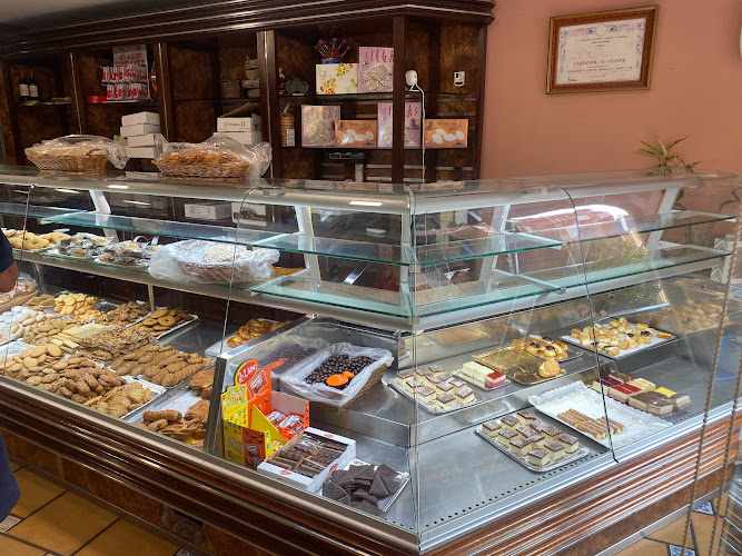 Fotografia tomada fuera de Repostería Panadería El Arenal - Panadería en Valladolid, Valladolid