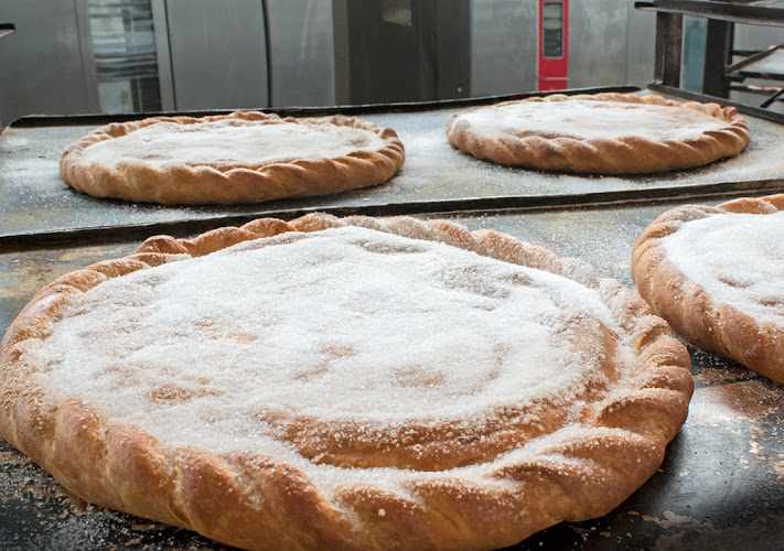Fotografia tomada fuera de Pastelerías Roldán - Obrador - Pastelería en Córdoba, Córdoba
