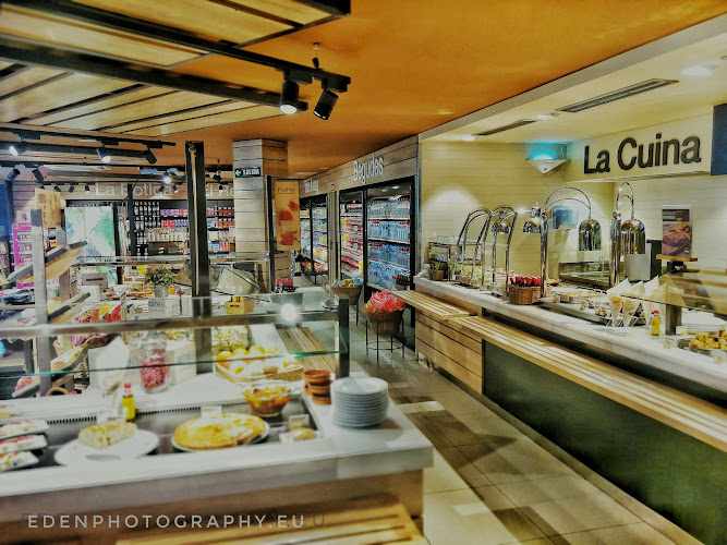 Fotografia tomada fuera de Àrea de servei Empordà - Àrea de descans en Barcelona, Girona