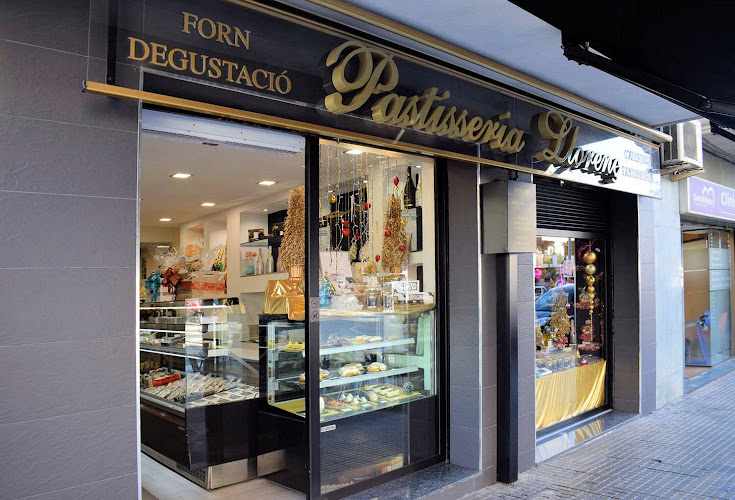 Fotografia tomada fuera de Pastisseria Roureda - Forn de pa en Viladecans, Barcelona