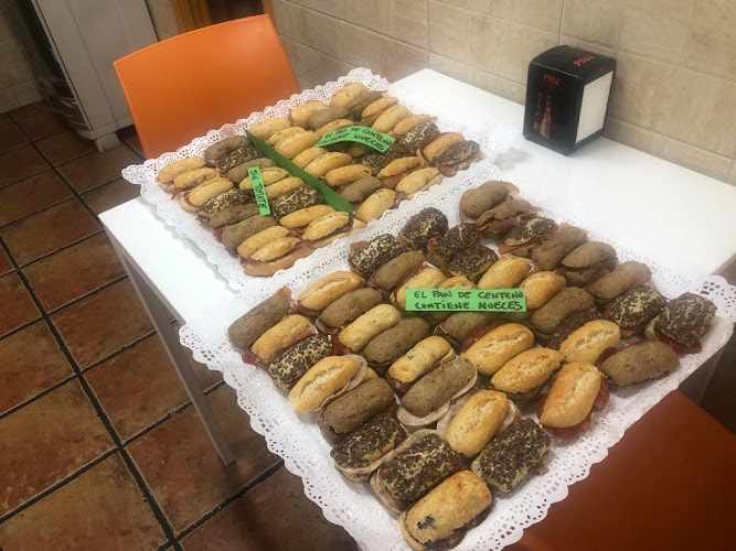 Fotografia tomada fuera de Forn Del Barri Cafeteria - Panadería en Gavà, Barcelona