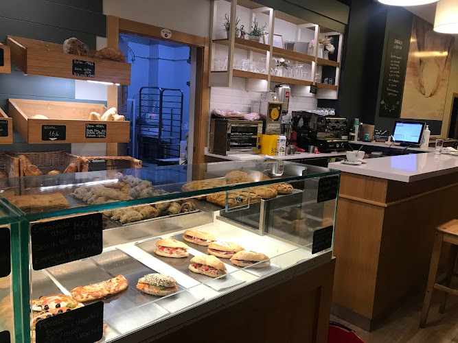 Fotografia tomada fuera de Obrador al pan, pan - Panadería en Valladolid, Valladolid
