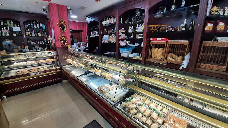 Fotografia tomada fuera de Imperial Pastelería - Pastelería en Cáceres, Cáceres