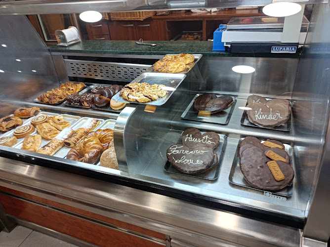 Fotografia tomada fuera de Pastelería Eugenio Gourmet - Pastelería en Valdepeñas, Ciudad Real