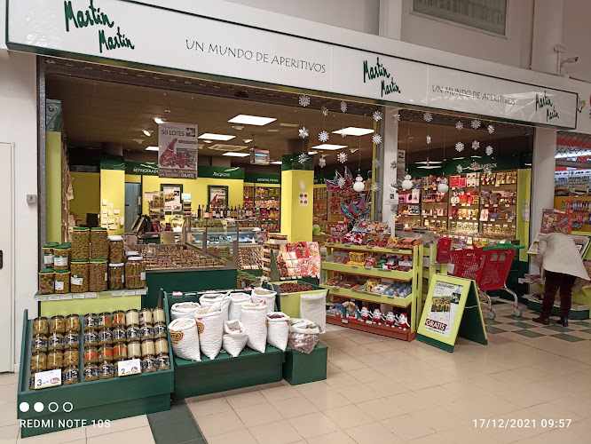 Fotografia tomada fuera de Martín Martín - Tienda de alimentación en Teruel, Teruel