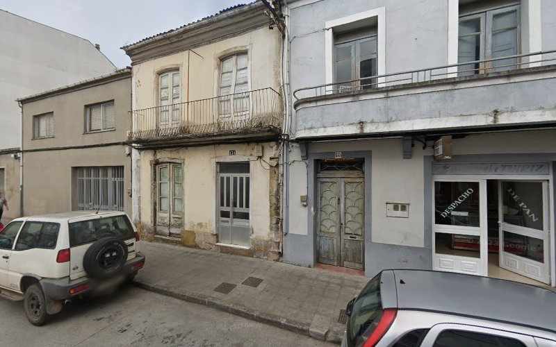 Fotografia tomada fuera de Panaderia Tuiriz - Panadería en Monforte de Lemos, Lugo
