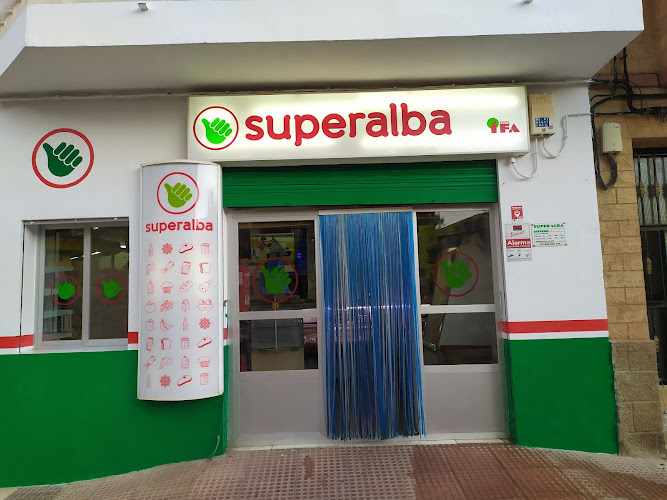 Fotografia tomada fuera de Supermercado Super Alba - Supermercado en Cenizate, Albacete