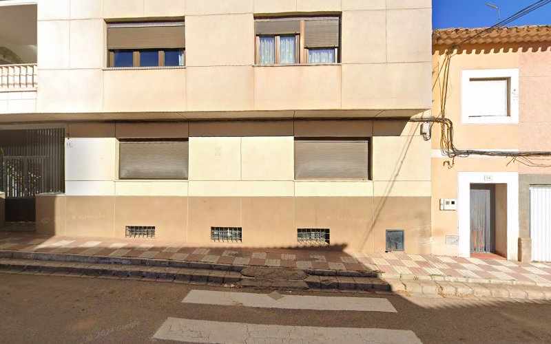 Fotografia tomada fuera de CARNICERÍA EMBUTIDOS BENIGNA - Carnicería en Cenizate, Albacete