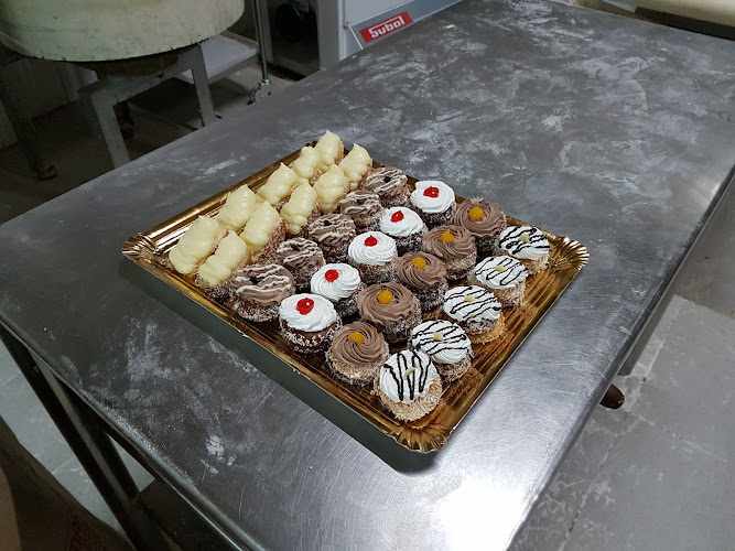 Fotografia tomada fuera de Horno Los Pitis - Panadería en Mahora, Albacete