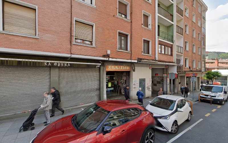 Fotografia tomada fuera de Panadería Arriondi - Panadería en Basauri, Vizcaya