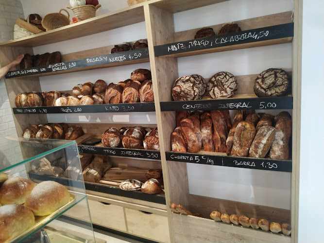 Fotografia tomada fuera de BRØD OBRADOR - Panadería en Castellón de la Plana, Castellón
