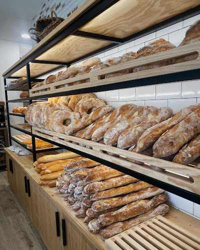Fotografia tomada fuera de Boas Migas - Panadería en Carballo, A Coruña
