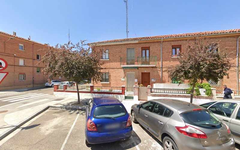 Fotografia tomada fuera de Pasteleria Ivan - Panadería en Palencia, Palencia