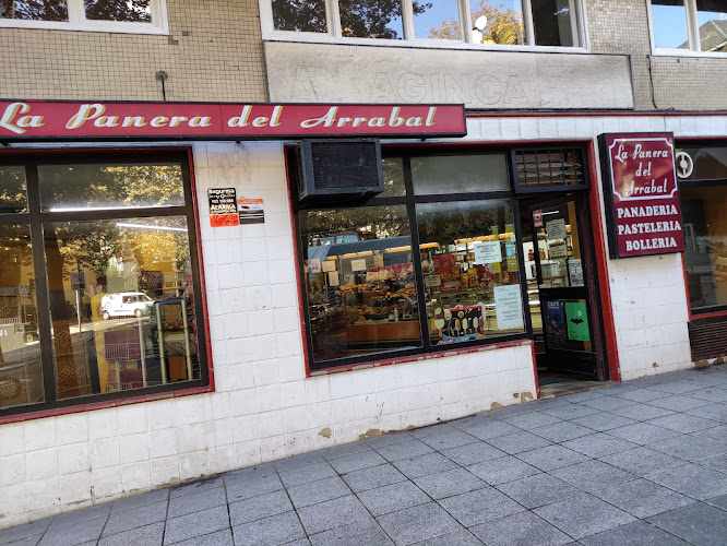 Fotografia tomada fuera de La Panera Del Arrabal - Panadería en Santander, Cantabria