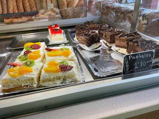 Fotografia tomada fuera de La Vega - Panadería en Santander, Cantabria