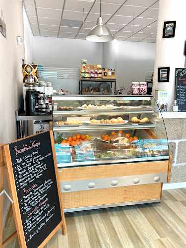 Fotografia tomada fuera de Pastelería y Cafetería Tentaciones - Pastelería en Buzanada, Santa Cruz de Tenerife
