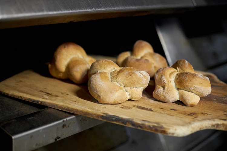 Fotografia tomada fuera de Panadería Hermanos Marrón - Panadería en Belmonte, Asturias