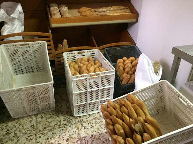 Fotografia tomada fuera de Panaderia El Molino - Panadería en Cercedilla, Madrid
