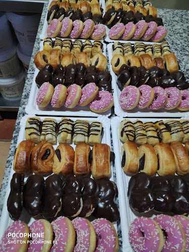 Fotografia tomada fuera de Panadería Valtocado - Panadería en Las Lagunas de Mijas, Málaga