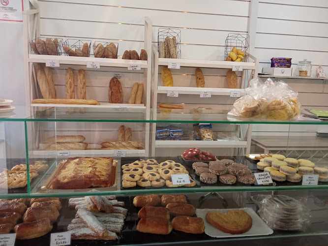 Fotografia tomada fuera de Abuela Eva Panaderia & Pasteleria - Panadería en Fuengirola, Málaga