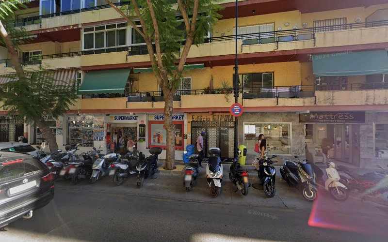 Fotografia tomada fuera de Weiseng Pan - Panadería en Fuengirola, Málaga