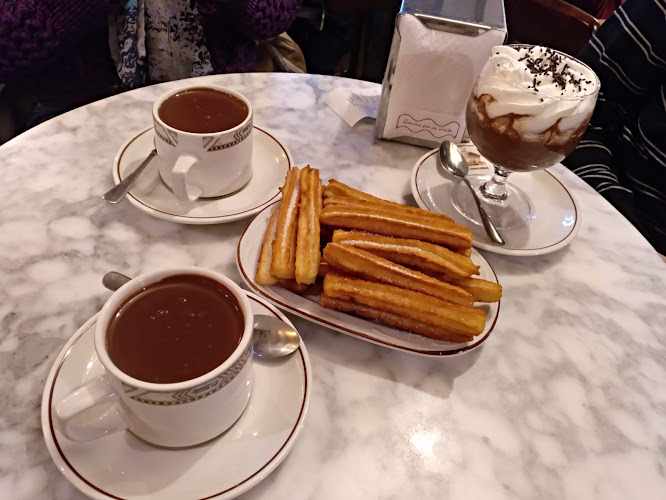 Fotografia tomada fuera de Café Concana - cafeterías en Santillana del Mar, Cantabria