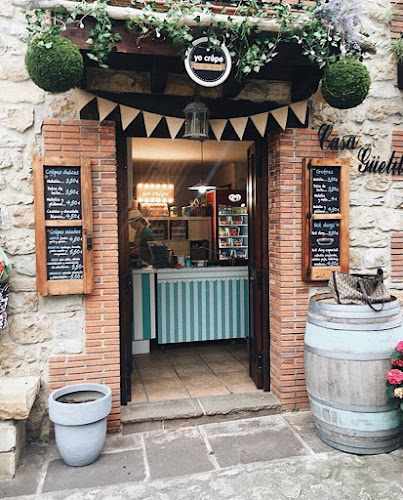 Fotografia tomada fuera de Crepería Yo crepe Santillana - restaurantes en Santillana del Mar, Cantabria