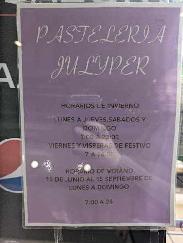 Fotografia tomada fuera de Pasteleria Julyper - Pastelería en Madrid, Madrid