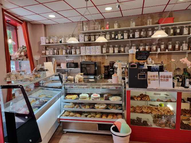 Fotografia tomada fuera de FILIFY Bakery & Coffee. - cafeterías en Madrid, Madrid