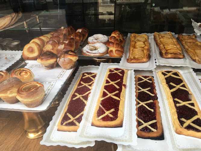 Fotografia tomada fuera de Pastelería Húngara - Pastelería en Madrid, Madrid