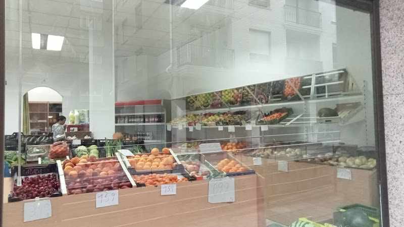 Fotografia tomada fuera de Frutería y panadería Carmen - Panadería en Basauri, Vizcaya