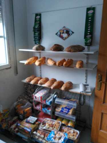 Fotografia tomada fuera de Panadería Calderón - Panadería en Baralla, Lugo