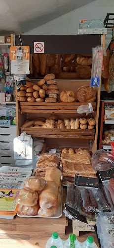 Fotografia tomada fuera de Supermercado Casa Arguelles - Panadería en Proaza, Asturias