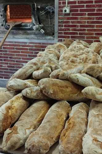 Fotografia tomada fuera de PANADERÍA AGRA - Panadería en Dombodán, A Coruña